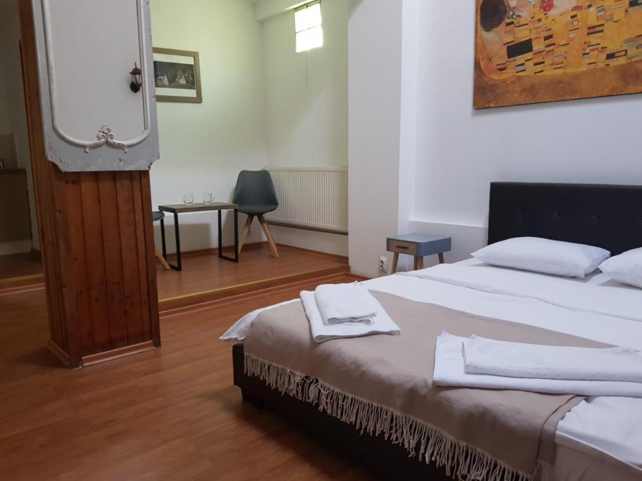 Nonna Mia Hotel Бухарест Екстер'єр фото