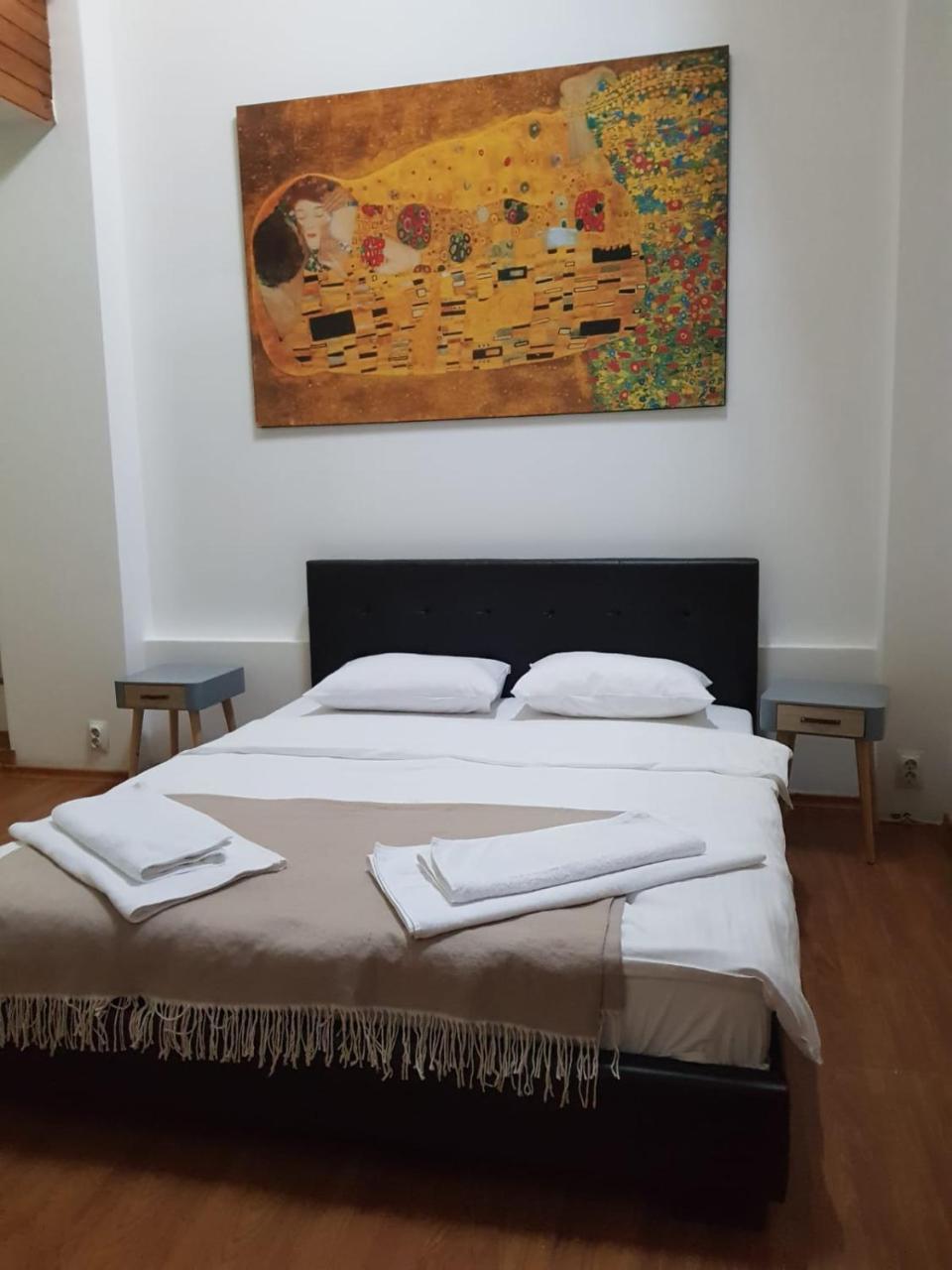 Nonna Mia Hotel Бухарест Екстер'єр фото